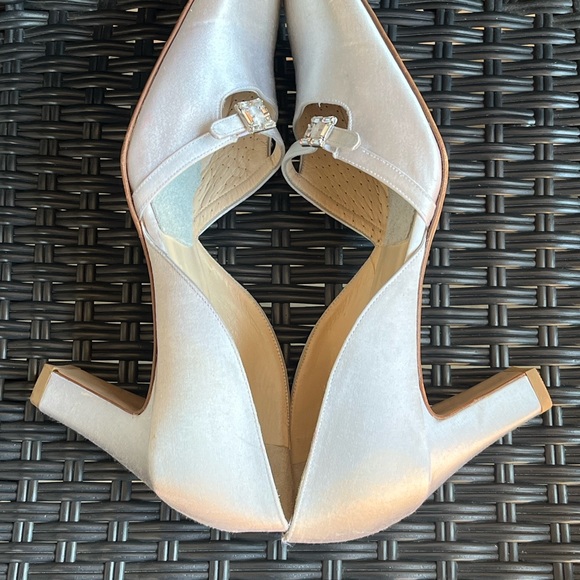 Battaglia Satin Mary Jane Block Heels. Made in Italy - Picture 7 of 11